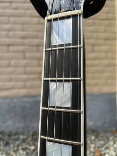 Gibson Les Paul Custom 70s Electric Guitar with Hardshell Case - Ebony 2