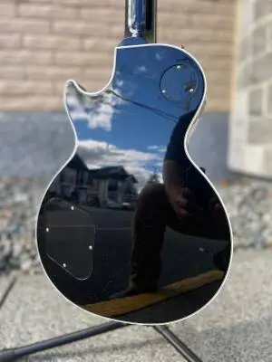 Gibson Les Paul Custom 70s Electric Guitar with Hardshell Case - Ebony 2