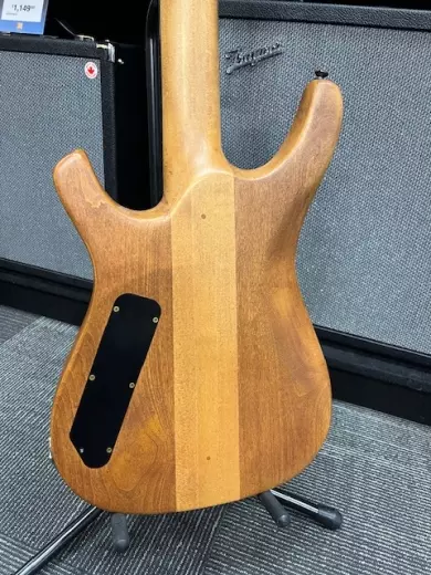 LARRIVEE BASS GUITAR 3