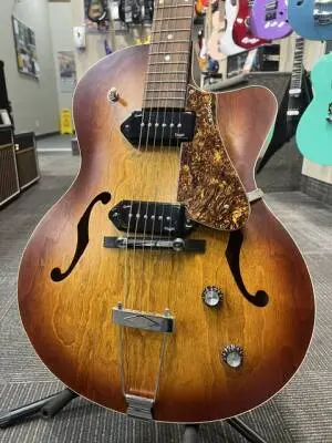 Godin Guitars - G50987 2