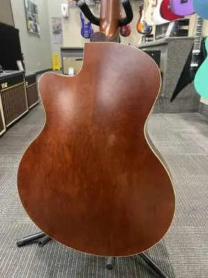 Godin Guitars - G50987 2