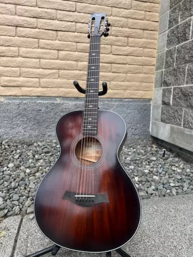 Taylor Guitars - 322E 12-Fret VCL - Grand Concert w/ ES2 w/ Hardcase