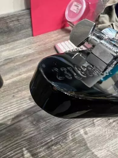 Gibson 80s Flying V Ebony w/ CS 2