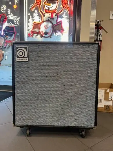 Ampeg Classic 2X12 600W VR Colour Scheme