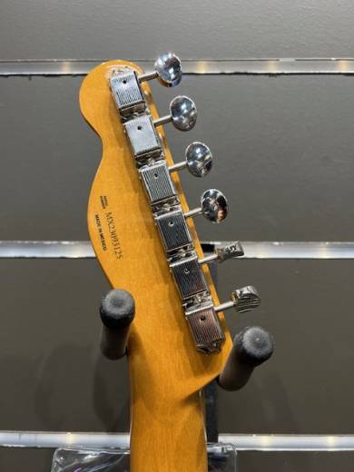 Fender Vintera II 50s Nocaster MN BGB w/ gig bag 2