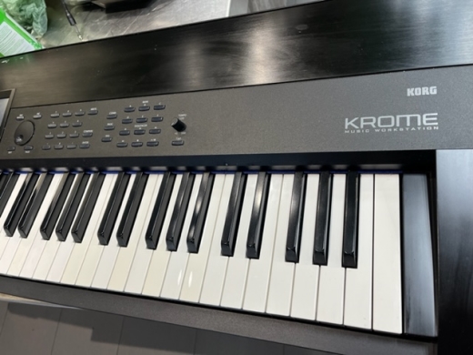Korg - KROME-88 3