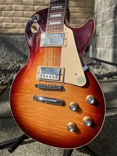 Gibson Les Paul Standard 60s Burbon Burst w/ case 2