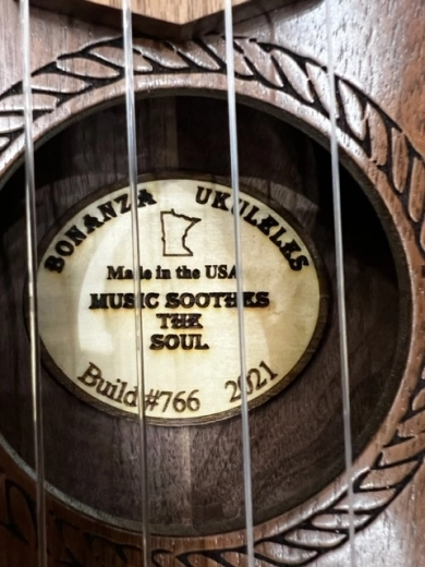 Bonanza Ukulele 4