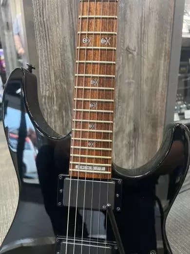 ESP Guitars LTD Kirk Hammett Neck-Thru Black F/Rose 2