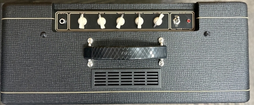 Store Special Product - Vox - AC10C1