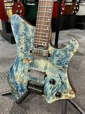 EART GW2 Headless guitar 2