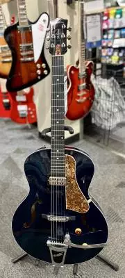 Godin Guitars - G50956