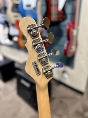 G&L CLF L2000 Custom Bass 2