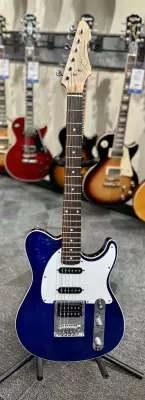 PEAVEY GENERATION ELECTRIC GUITAR