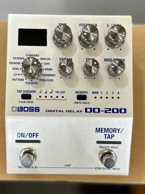 BOSS - DD-200