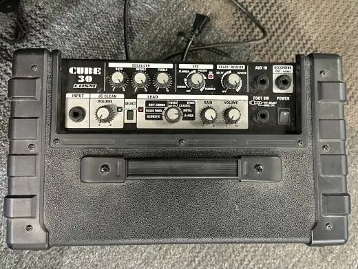 ROLAND CUBE 30 COSM 2