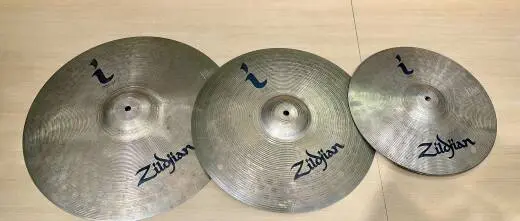 Pearl Export 5pc kit w/cymbals and HW 2