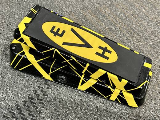 Dunlop Eddie Van Halen Signature Cry Baby Wah