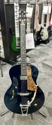 Godin Guitars - G50956