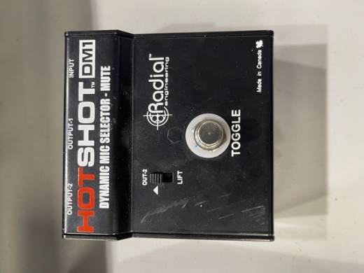 Radial - Hotshot DM1 Mic Switcher