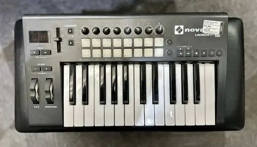 Novation - LAUNCHKEY25 MK2