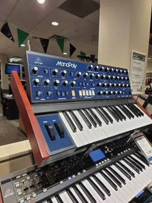 Behringer - MONOPOLY