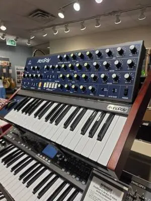 Behringer - MONOPOLY 2