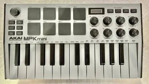Akai - MPKMINI MKIII G 2