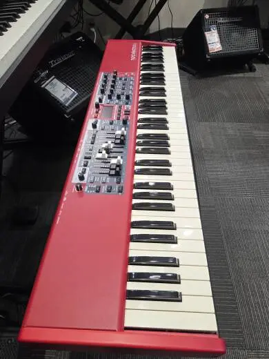 Nord - ELECTRO 6D 73