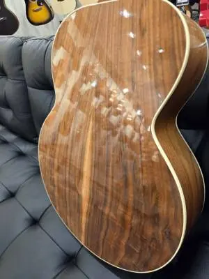 Gibson - SJ-200 Studio Walnut - Walnut Burst 2