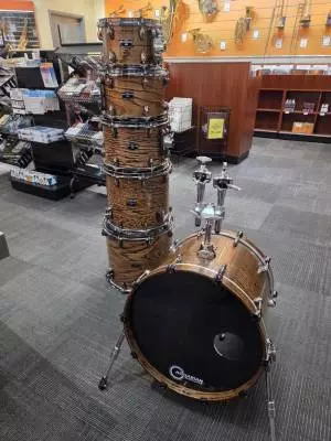 YAMAHA LIVE HYBRID OAK
