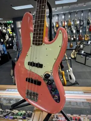 FENDER CUSTOMSHOP LTD 64 JBASS SFA TCR 2