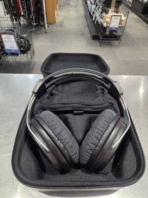 Shure - SRH1540-BK