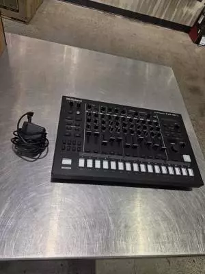 Roland - TR-8S