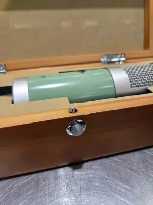 Universal Audio - MIC-UA187 2