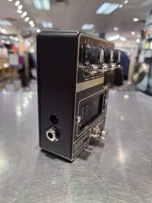 WALRUS EB-10 PREAMP EQ BOOST 2