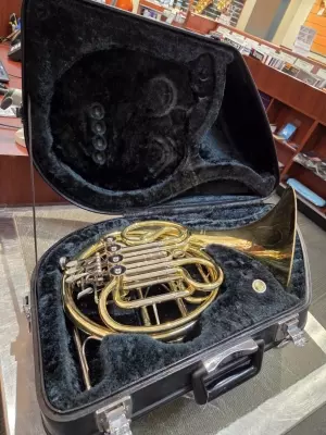 Yamaha Band - YHR567 5