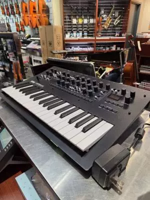 Korg - MINILOGUE XD