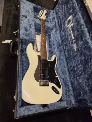 Charvel Guitars - JEL SIG WHITE W/CS 2