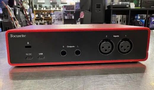 Store Special Product - Focusrite - SCARLETT2I2MK4