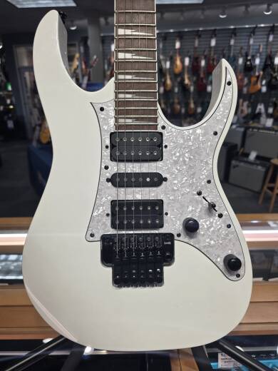Ibanez RG450DXB Electric Guitar - White | Long & McQuade Ibanez RG450DXB Electric Guitar - White | Long & McQuade