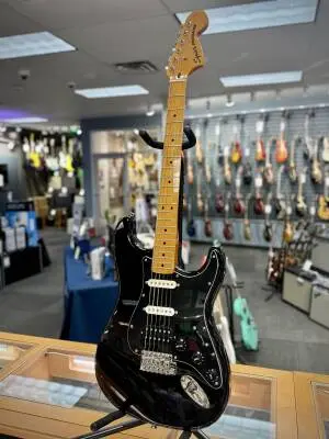 Squier - 037-4023-506