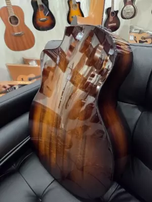 Taylor Guitars - 224CE-K DLX 2