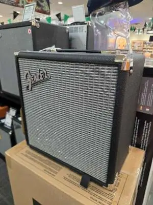 FENDER RUMBLE 15 V3