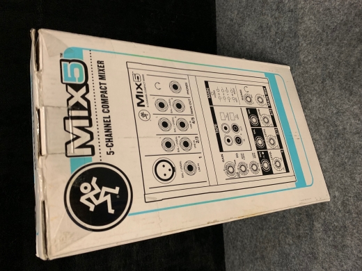Mackie - MIX5 3