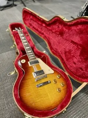 Gibson - Les Paul Standard 50s with AAA Maple Top 2