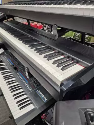 Yamaha - P515 B 2