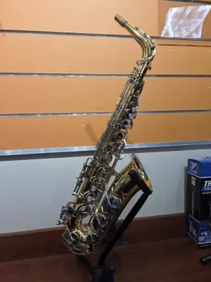 Yamaha Yas23 Alto Saxophone
