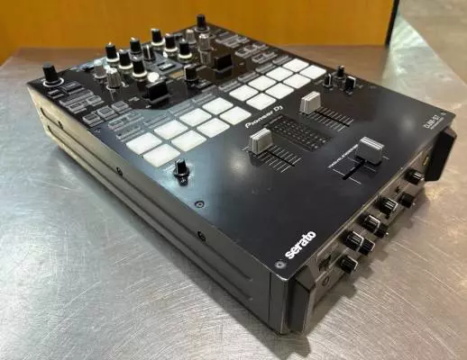 Pioneer DJ - DJM-S7