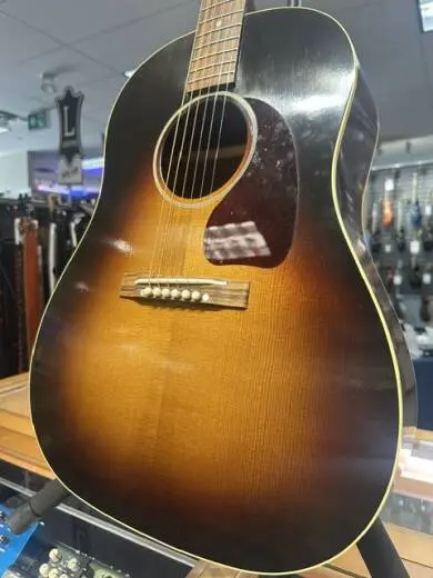 Gibson 1942 BANNER J-45 - VINTAGE SUNBURST 2